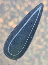 Load image into Gallery viewer, Tweety Heart - UV