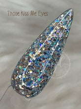 Load image into Gallery viewer, Those Kiss Me Eyes