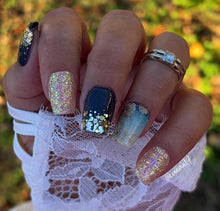 Load image into Gallery viewer, Vintage Blues